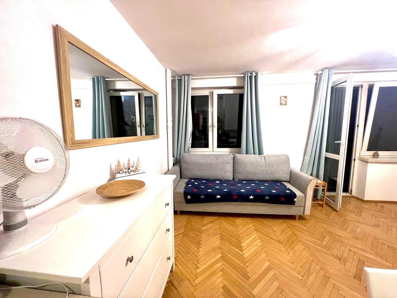 Entire Studio In Centrum Apartment Warsaw Luaran gambar